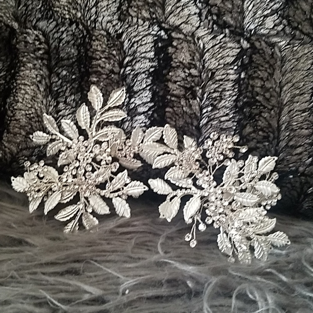 Silver and rhinestone hair accessory